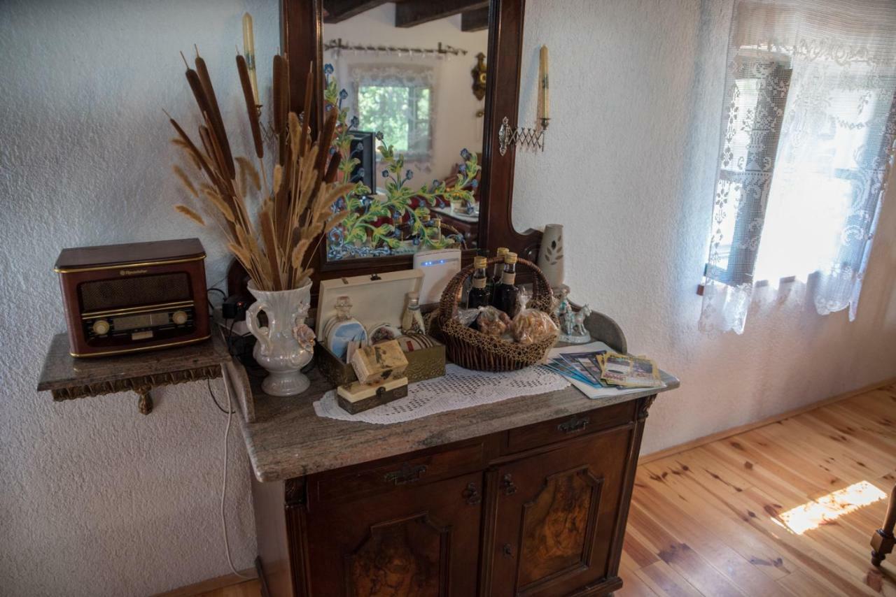 Holiday Home Zavala クレック エクステリア 写真