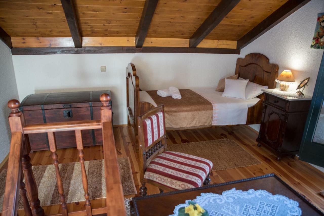 Holiday Home Zavala クレック エクステリア 写真