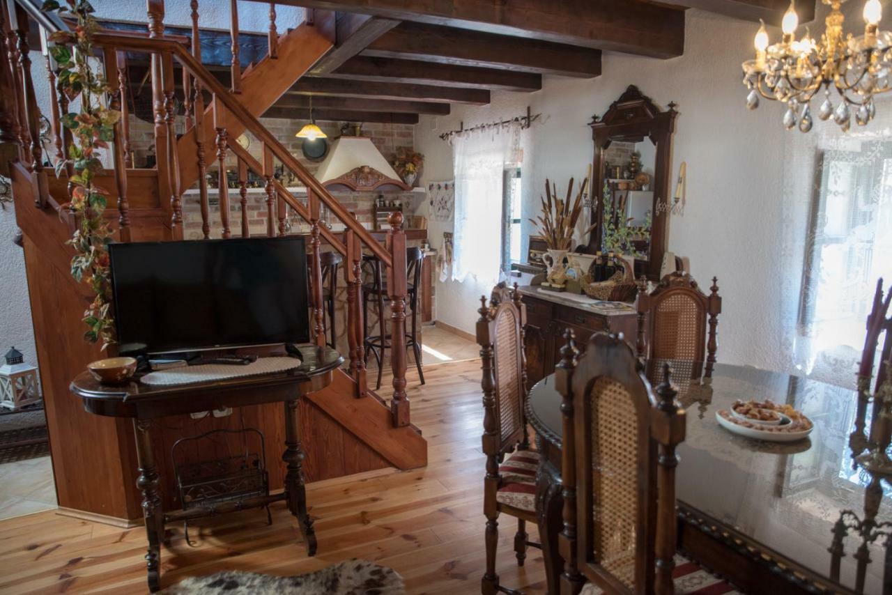 Holiday Home Zavala クレック エクステリア 写真