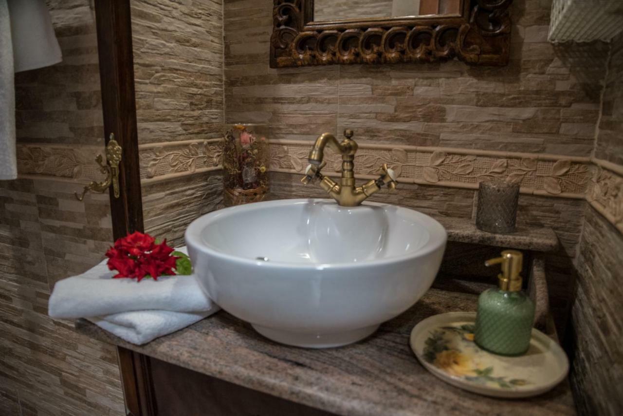 Holiday Home Zavala クレック エクステリア 写真